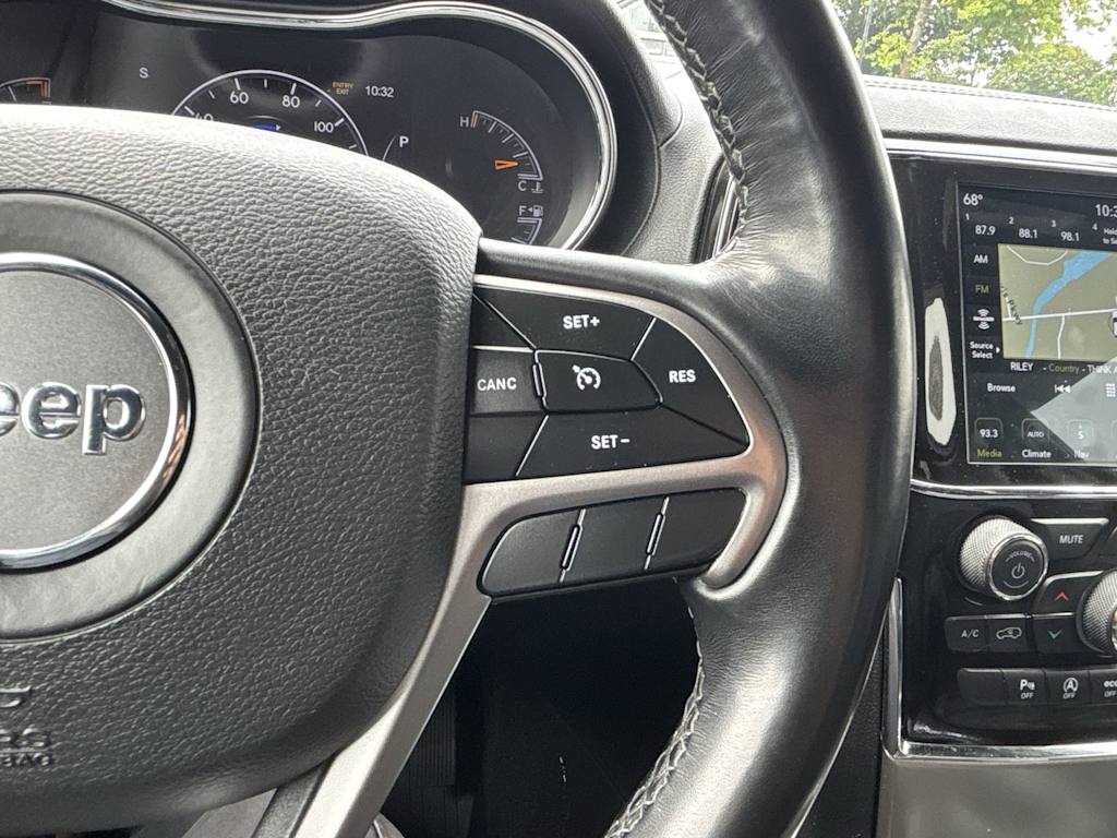 Thumbnail: 2021 Jeep Grand Cherokee - 17