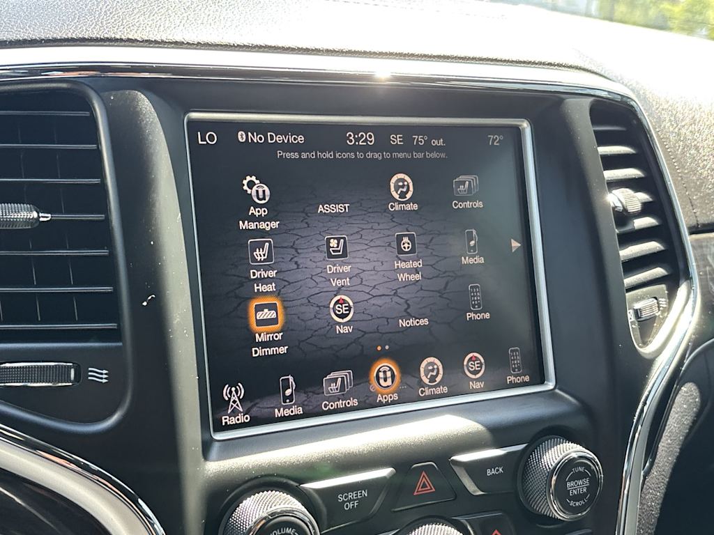 Thumbnail: 2015 Jeep Grand Cherokee - 18