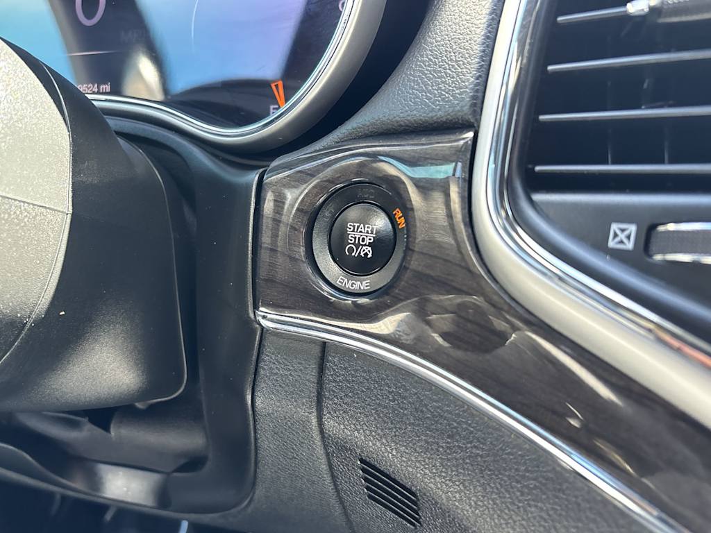 Thumbnail: 2015 Jeep Grand Cherokee - 27