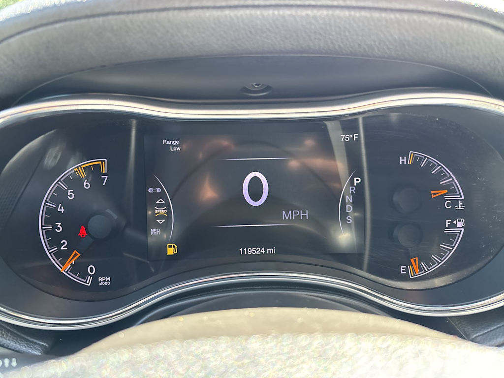 Thumbnail: 2015 Jeep Grand Cherokee - 9
