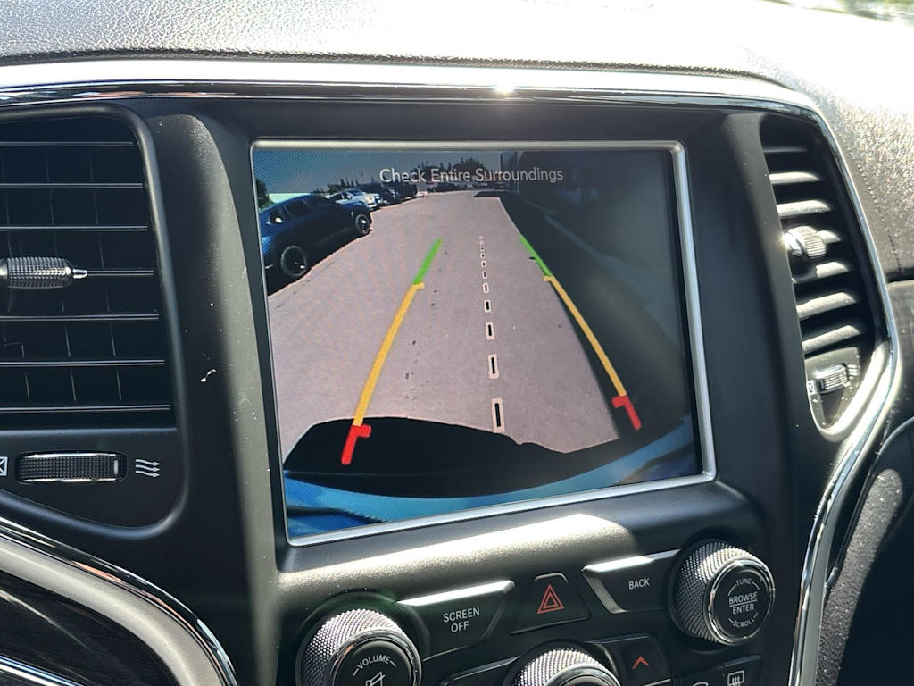 Thumbnail: 2015 Jeep Grand Cherokee - 24