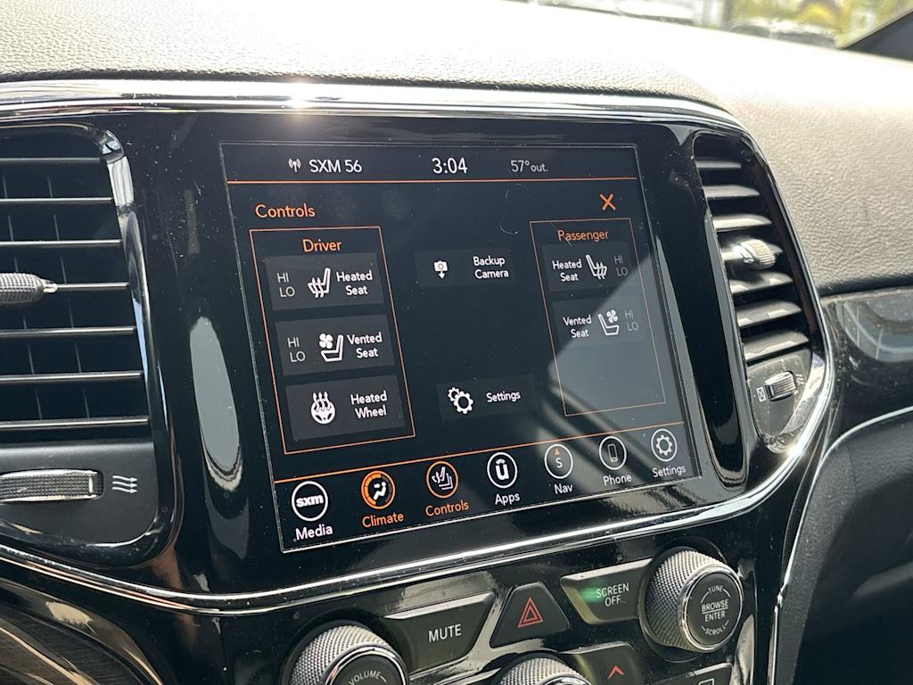 Thumbnail: 2021 Jeep Grand Cherokee - 17