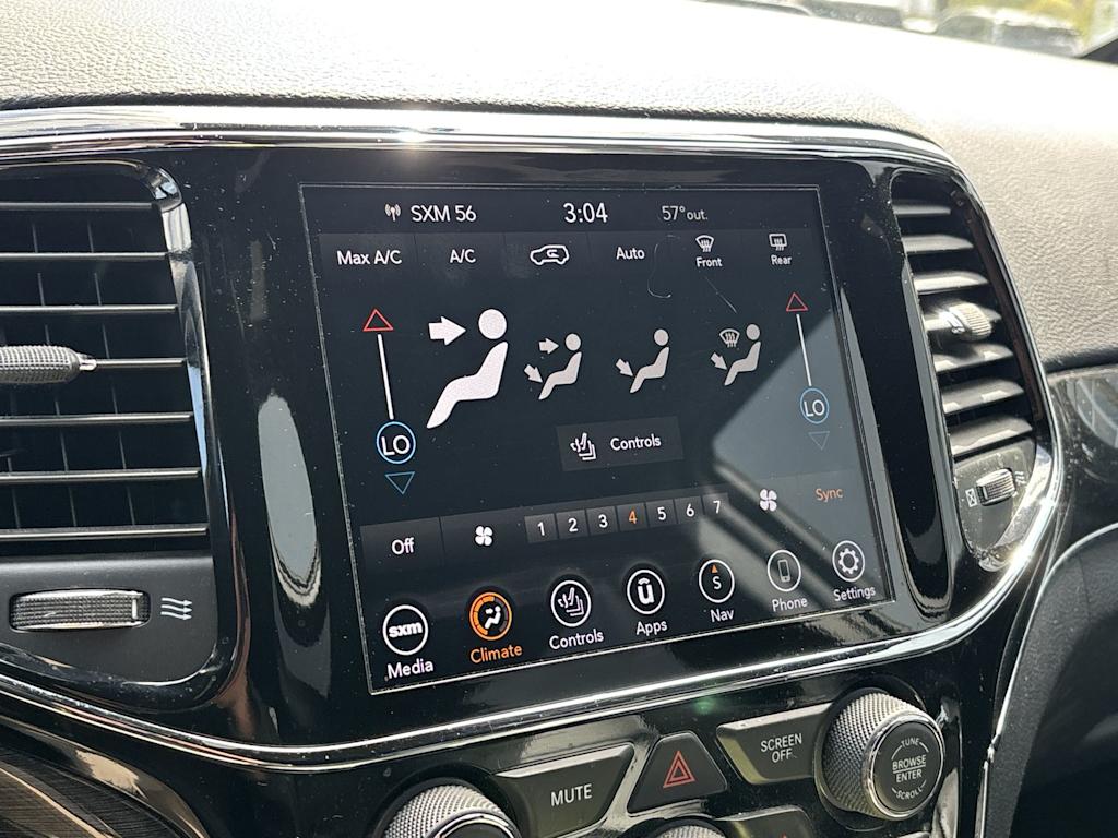 Thumbnail: 2021 Jeep Grand Cherokee - 16