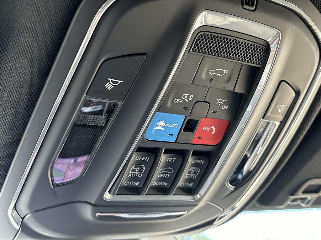 Thumbnail: 2025 Jeep Grand Cherokee - 26