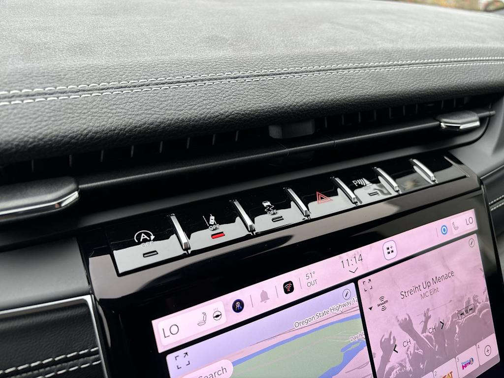 Thumbnail: 2025 Jeep Grand Cherokee - 15