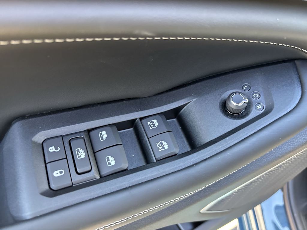 Thumbnail: 2026 Jeep Grand Cherokee - 13