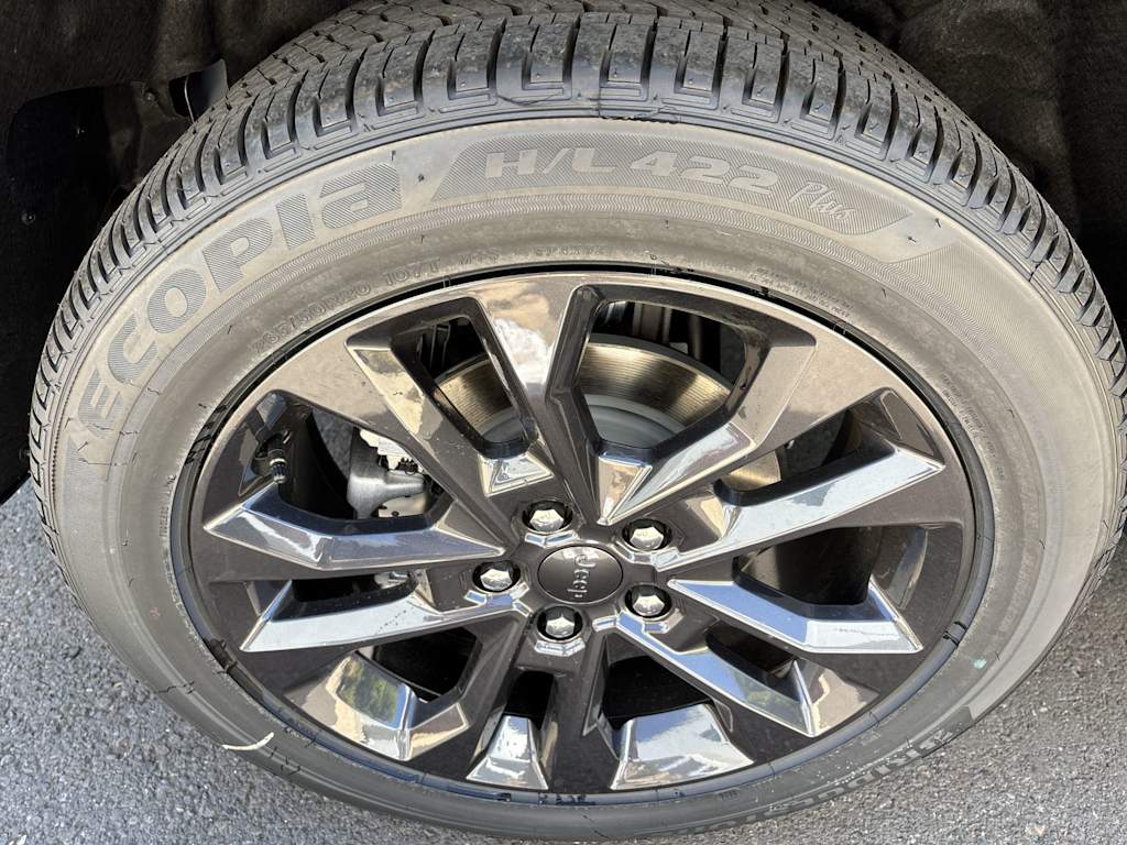 Thumbnail: 2026 Jeep Grand Cherokee - 5