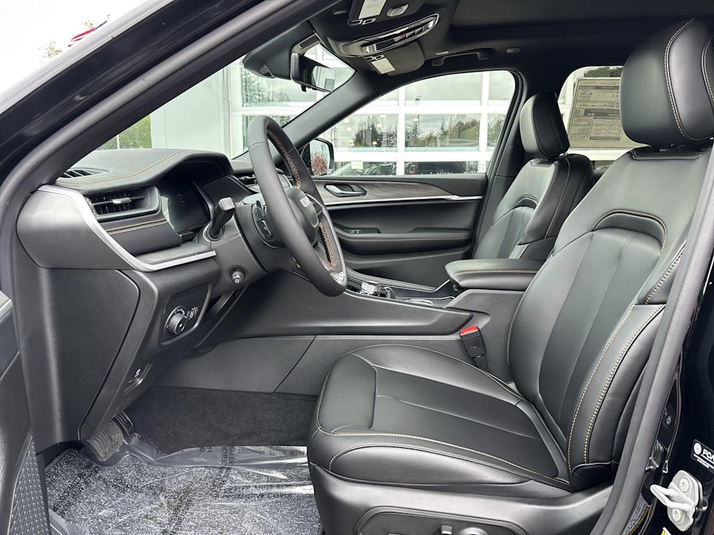Thumbnail: 2026 Jeep Grand Cherokee - 6