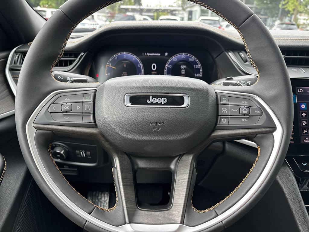 Thumbnail: 2026 Jeep Grand Cherokee - 14