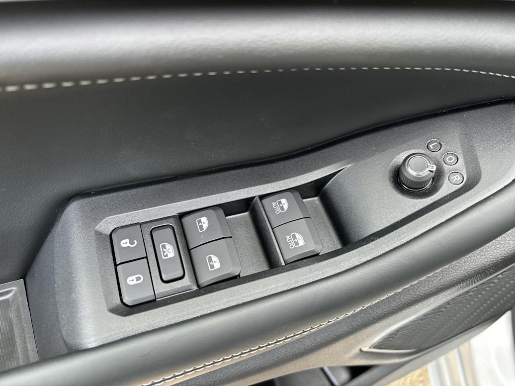 Thumbnail: 2026 Jeep Grand Cherokee - 12