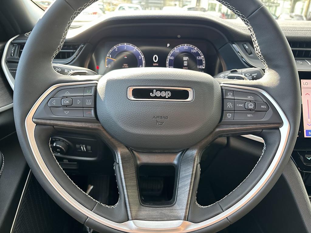 Thumbnail: 2026 Jeep Grand Cherokee - 14