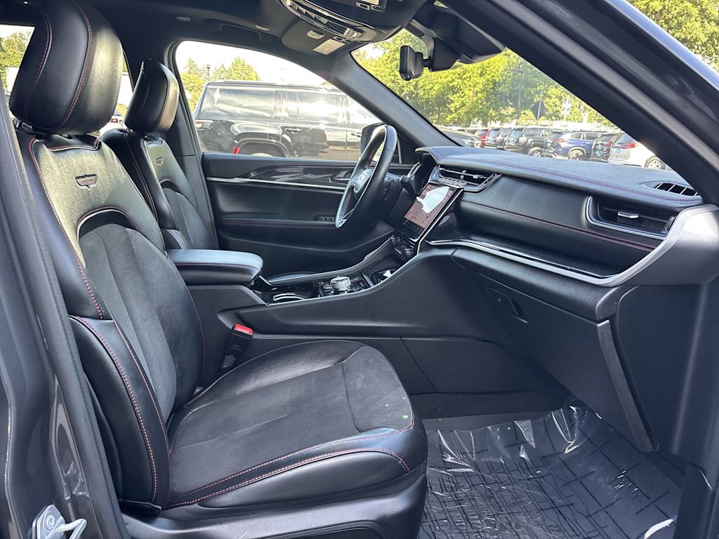 Thumbnail: 2022 Jeep Grand Cherokee - 5
