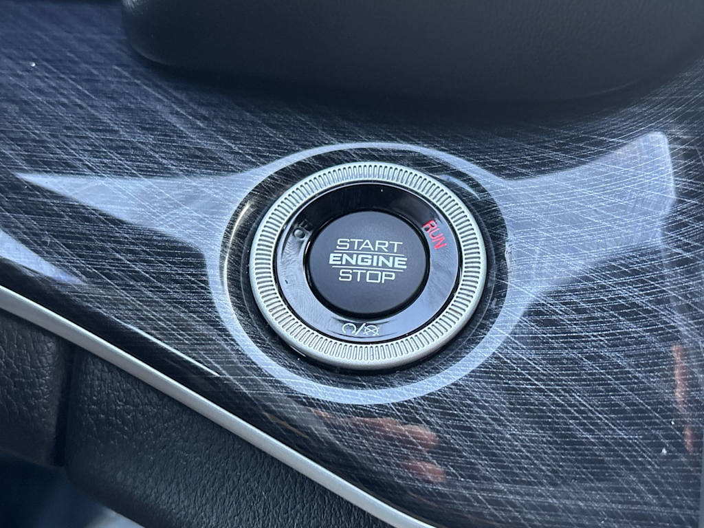 Thumbnail: 2022 Jeep Grand Cherokee - 28