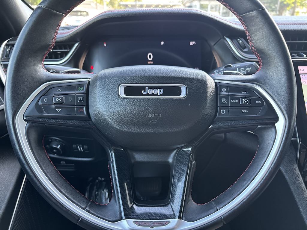 Thumbnail: 2022 Jeep Grand Cherokee - 13