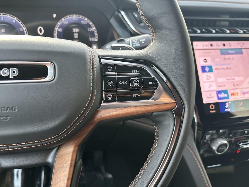 Thumbnail: 2025 Jeep Grand Cherokee - 18