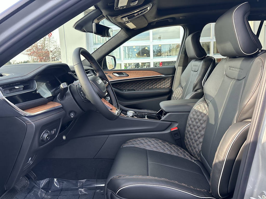 Thumbnail: 2025 Jeep Grand Cherokee - 7