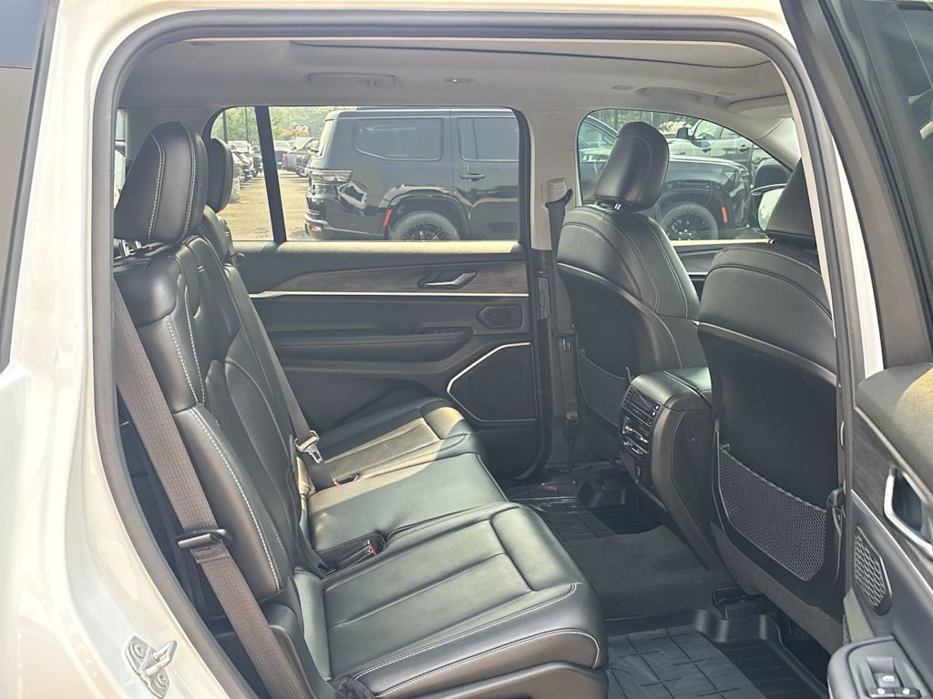 Thumbnail: 2021 Jeep Grand Cherokee L - 8