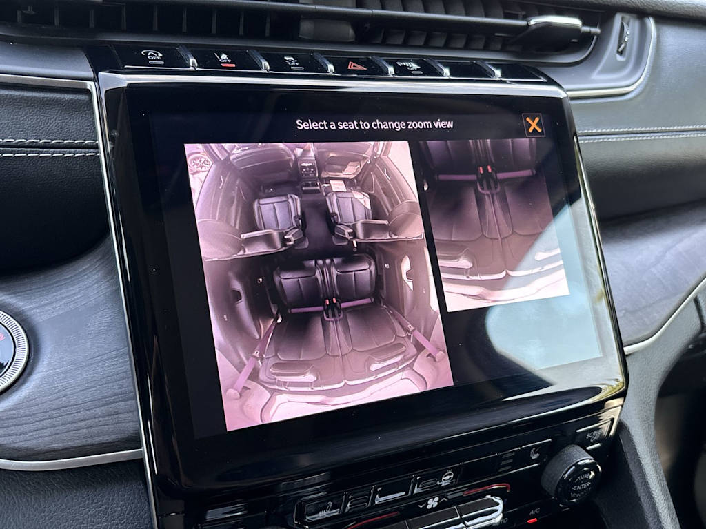 Thumbnail: 2021 Jeep Grand Cherokee L - 24