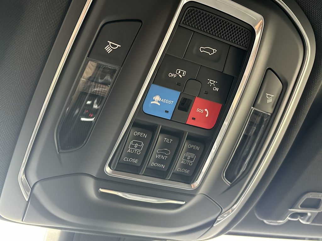 Thumbnail: 2026 Jeep Grand Cherokee L - 26