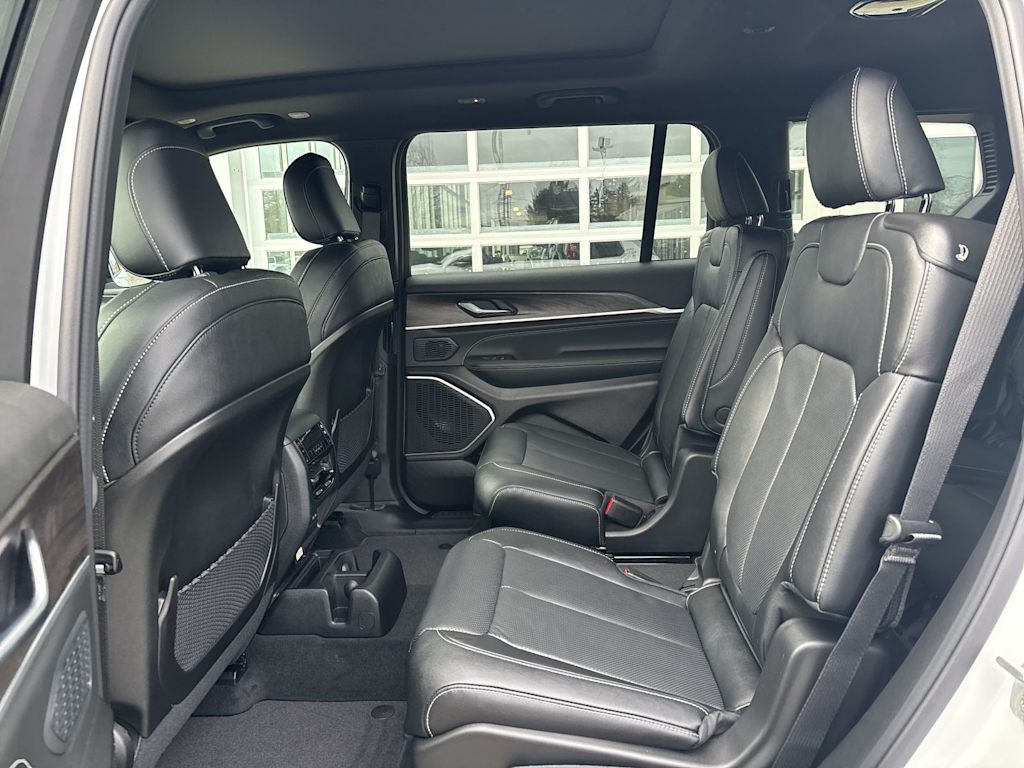 Thumbnail: 2026 Jeep Grand Cherokee L - 11