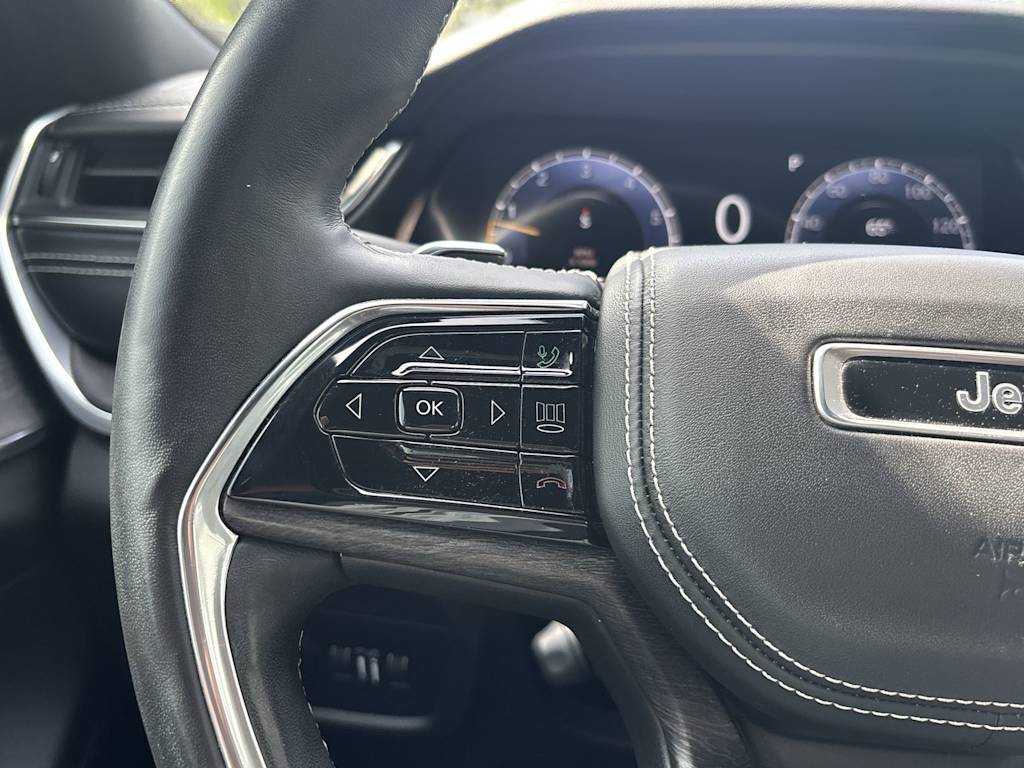 Thumbnail: 2021 Jeep Grand Cherokee L - 16