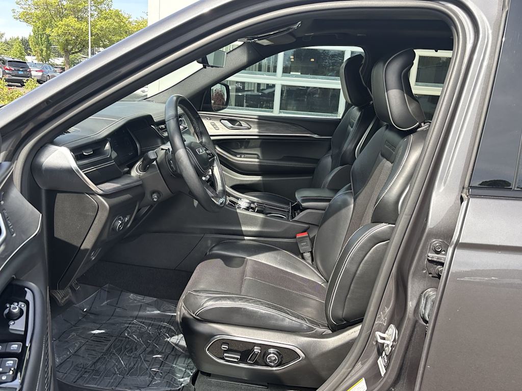 Thumbnail: 2021 Jeep Grand Cherokee L - 8