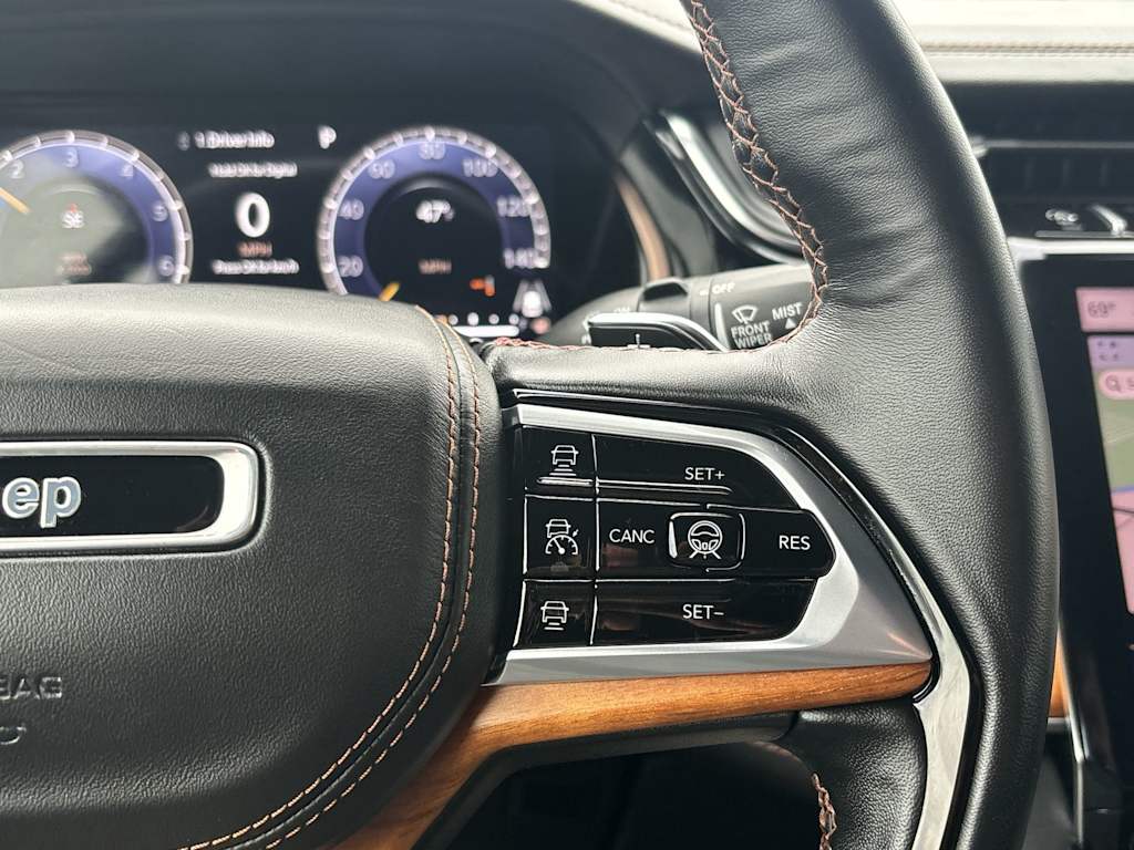 Thumbnail: 2023 Jeep Grand Cherokee L - 16