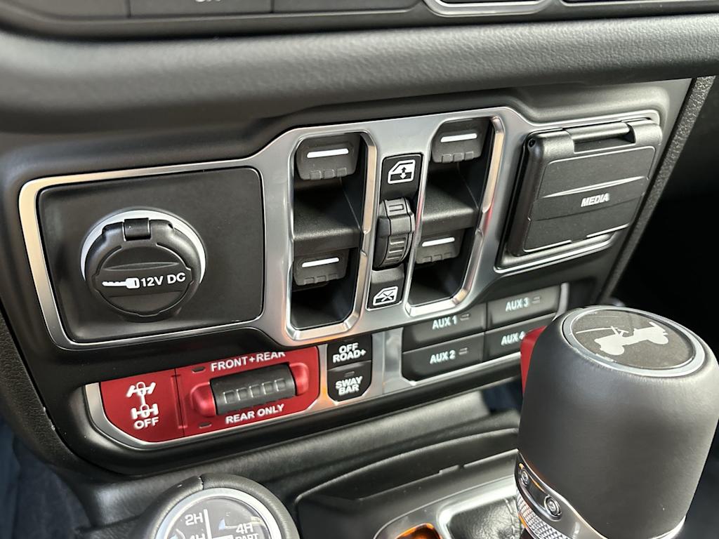 Thumbnail: 2026 Jeep Wrangler - 24