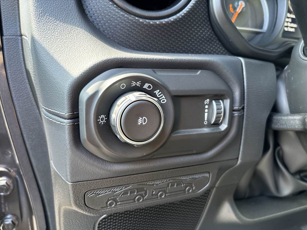 Thumbnail: 2026 Jeep Wrangler - 14