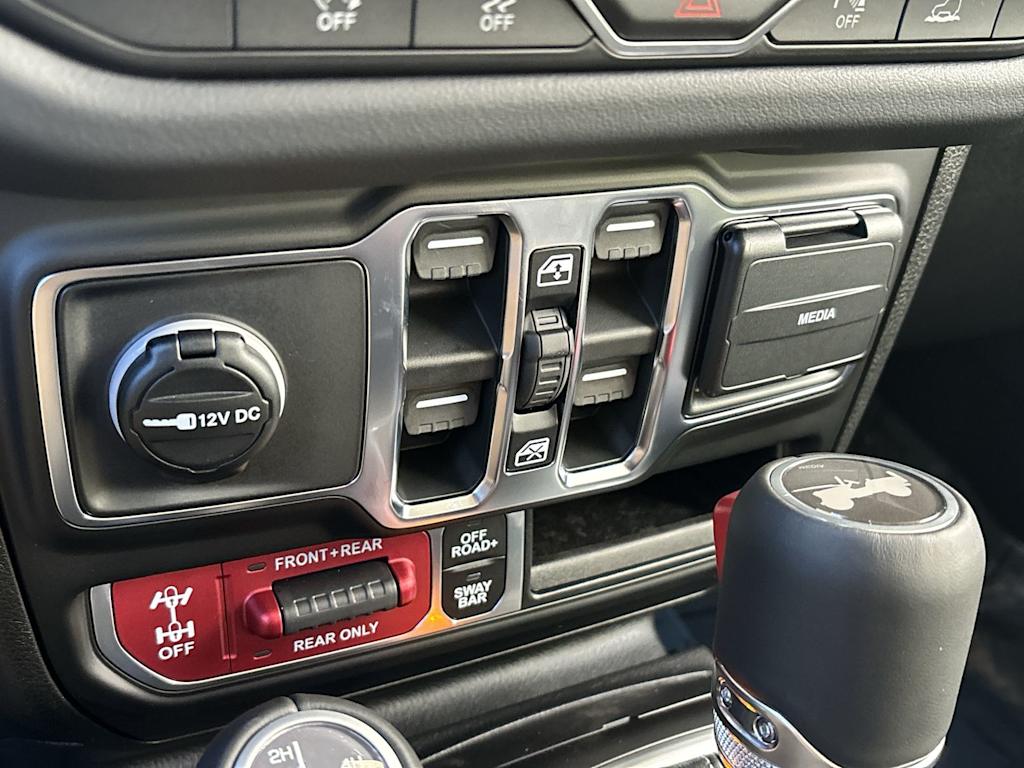 Thumbnail: 2026 Jeep Wrangler - 24