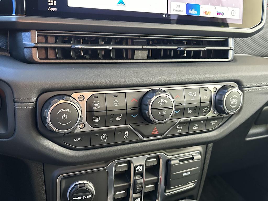 Thumbnail: 2026 Jeep Wrangler - 23