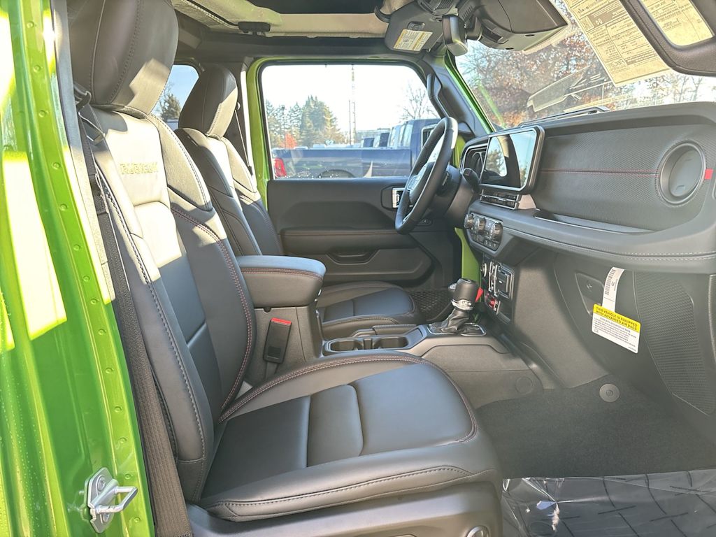 Thumbnail: 2026 Jeep Wrangler - 5