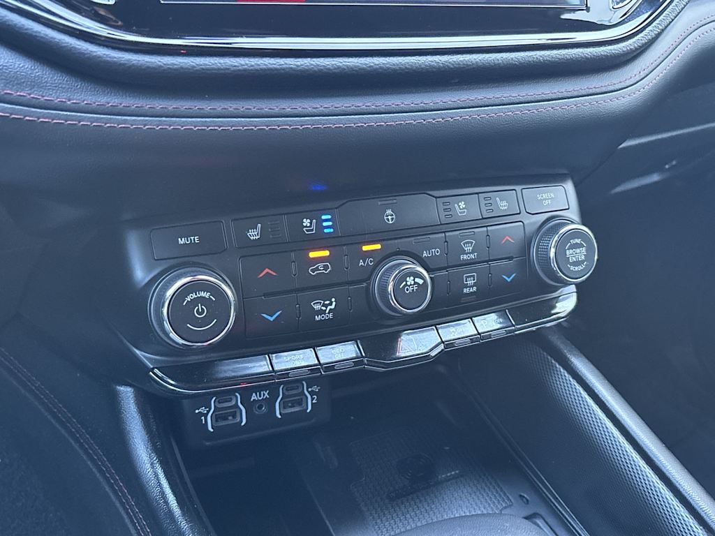 Thumbnail: 2021 Dodge Durango - 22