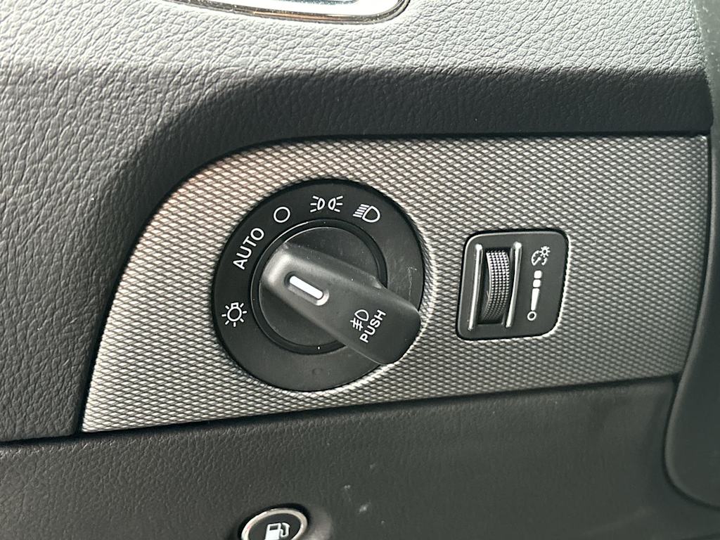 Thumbnail: 2019 Dodge Durango - 12