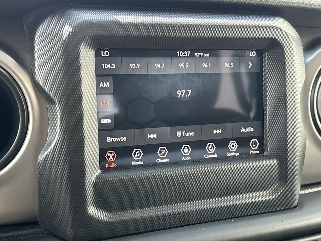 2021 Jeep Gladiator Sport 8