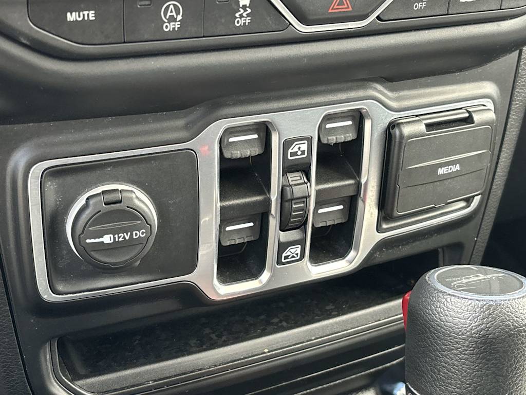 2021 Jeep Gladiator Sport 27