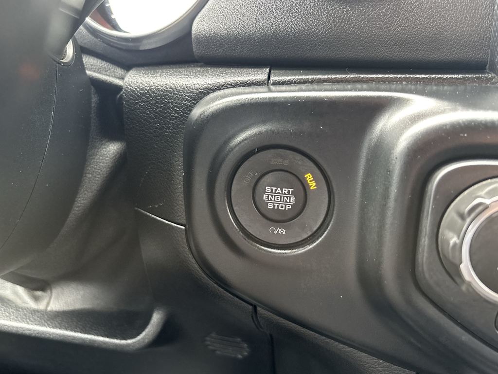 Thumbnail: 2020 Jeep Gladiator - 19