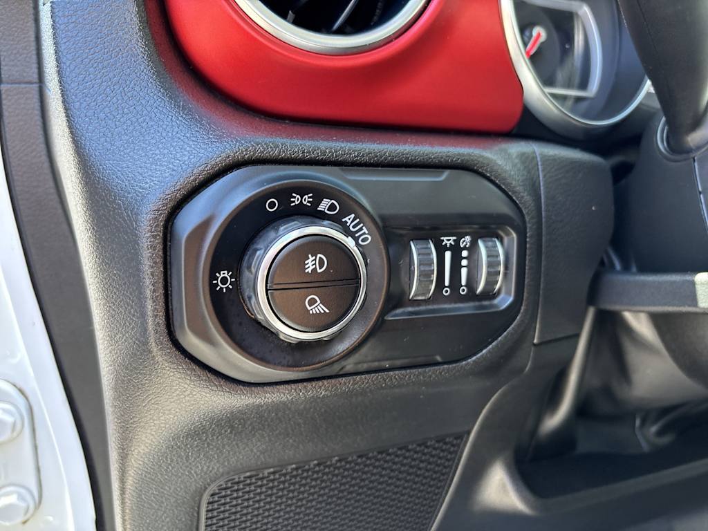 Thumbnail: 2022 Jeep Gladiator - 14