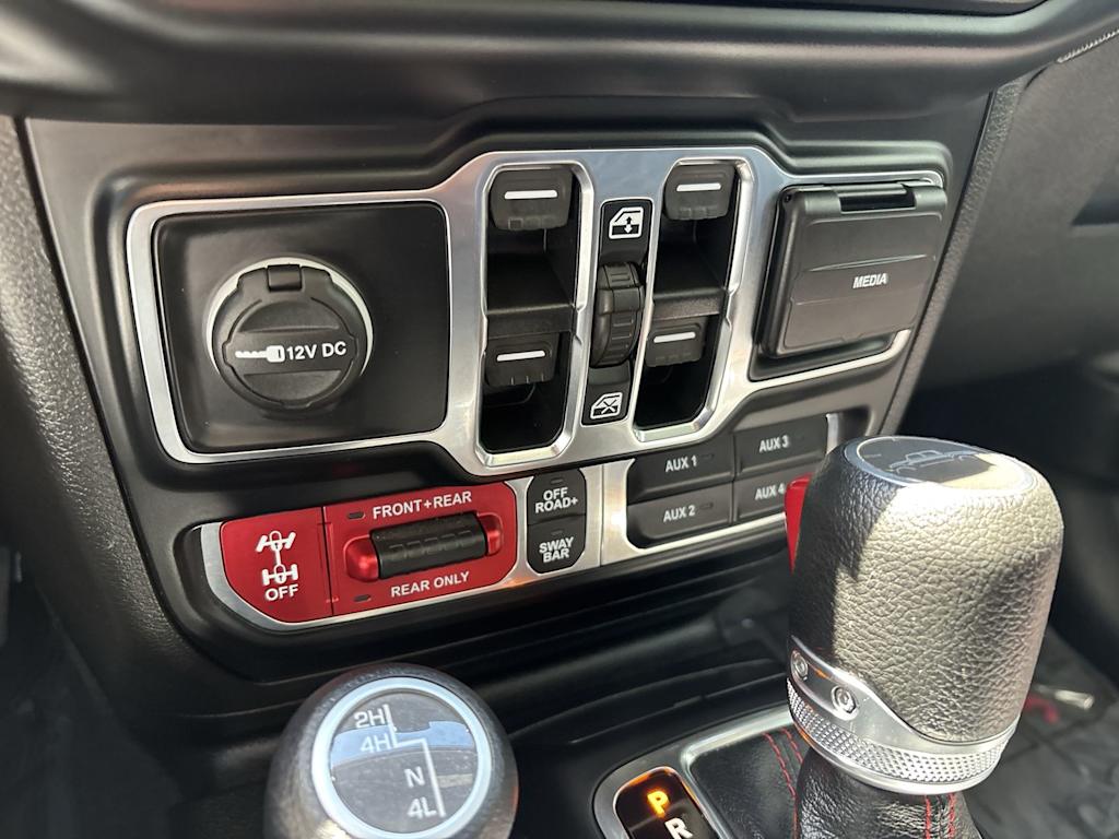 Thumbnail: 2022 Jeep Gladiator - 27
