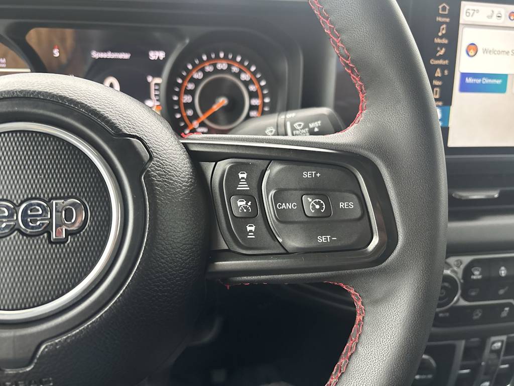 Thumbnail: 2024 Jeep Gladiator - 17