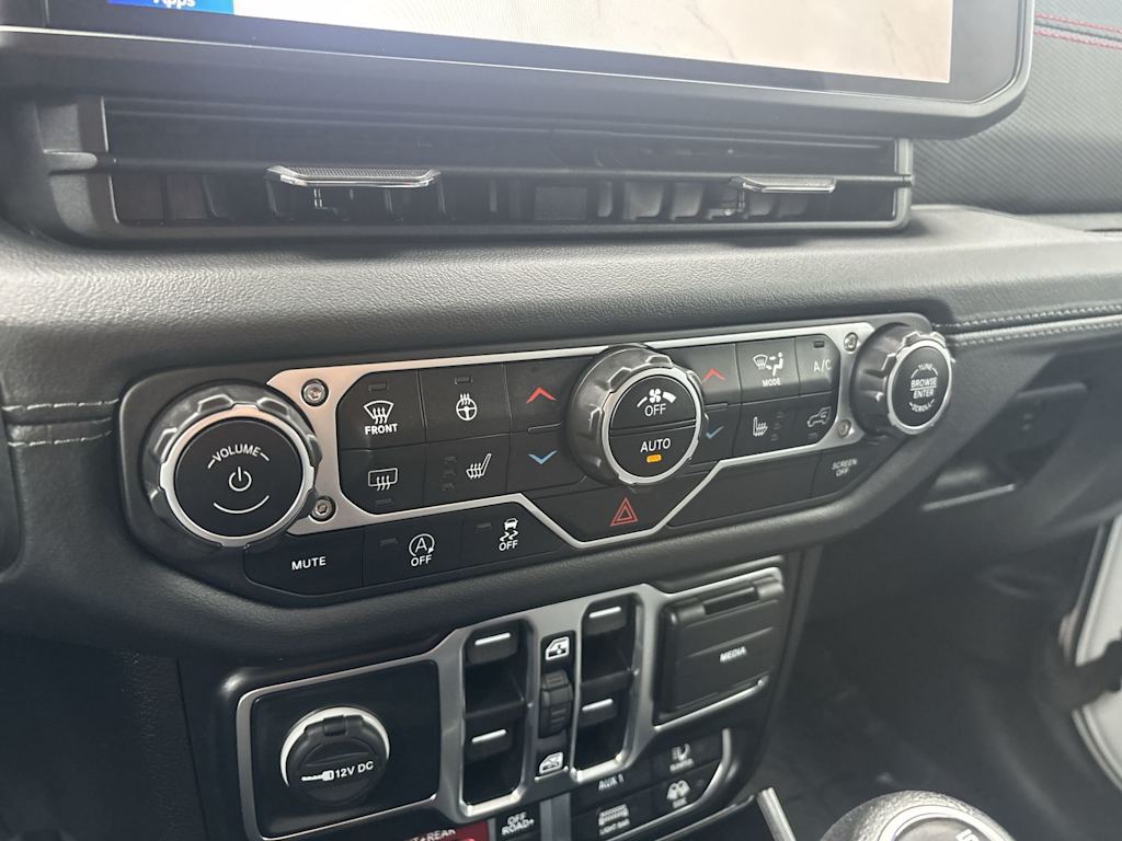 Thumbnail: 2024 Jeep Gladiator - 27
