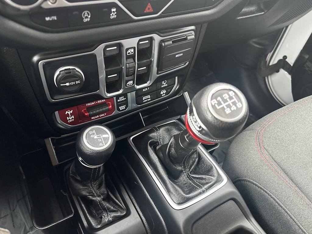 Thumbnail: 2024 Jeep Gladiator - 10
