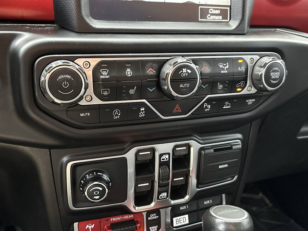 Thumbnail: 2021 Jeep Gladiator - 25