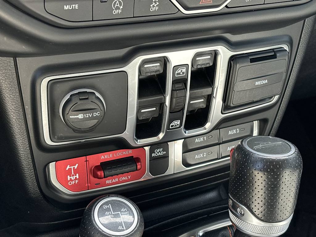 2021 Jeep Gladiator Mojave 27