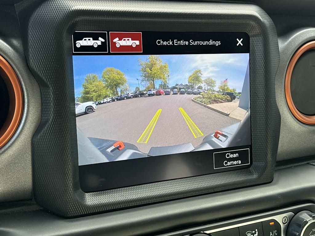 2021 Jeep Gladiator Mojave 25