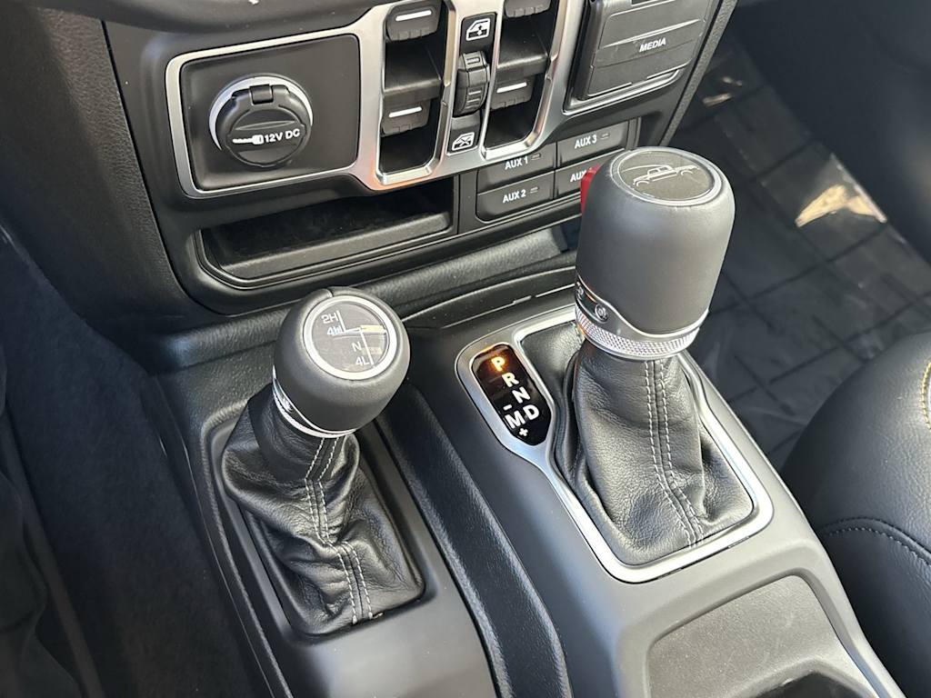 Thumbnail: 2025 Jeep Gladiator - 8