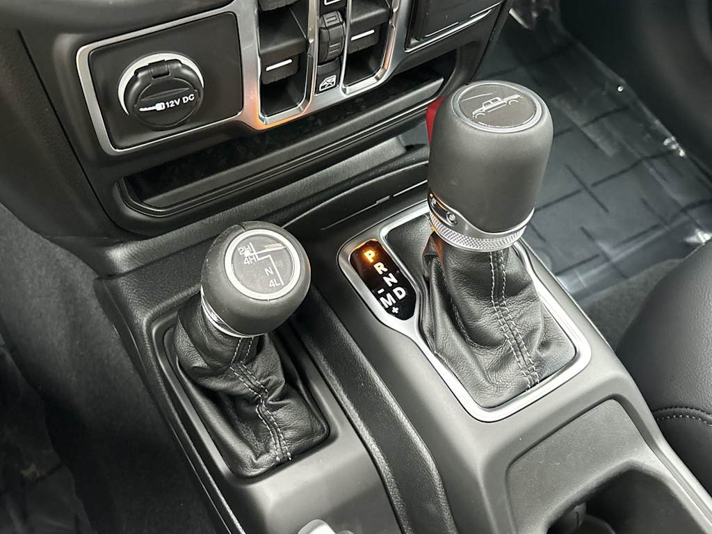 Thumbnail: 2026 Jeep Gladiator - 10