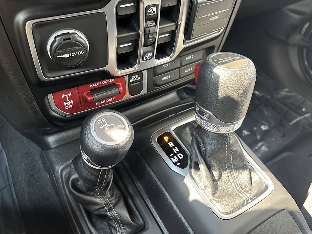 Thumbnail: 2026 Jeep Gladiator - 8