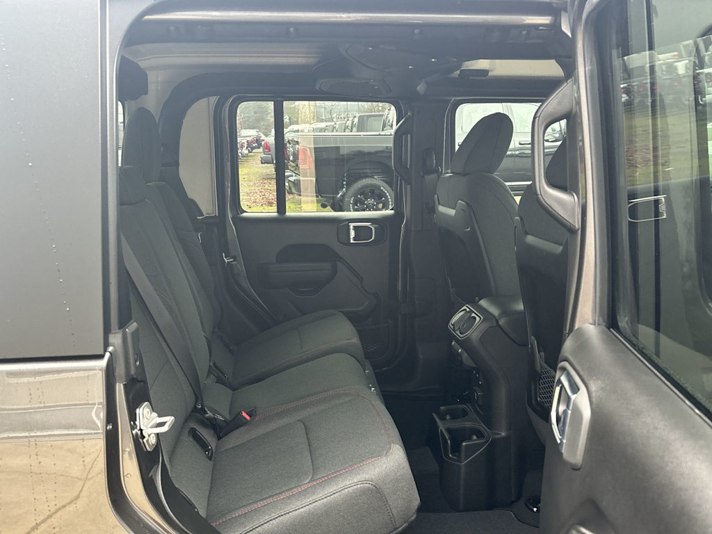 Thumbnail: 2026 Jeep Gladiator - 8