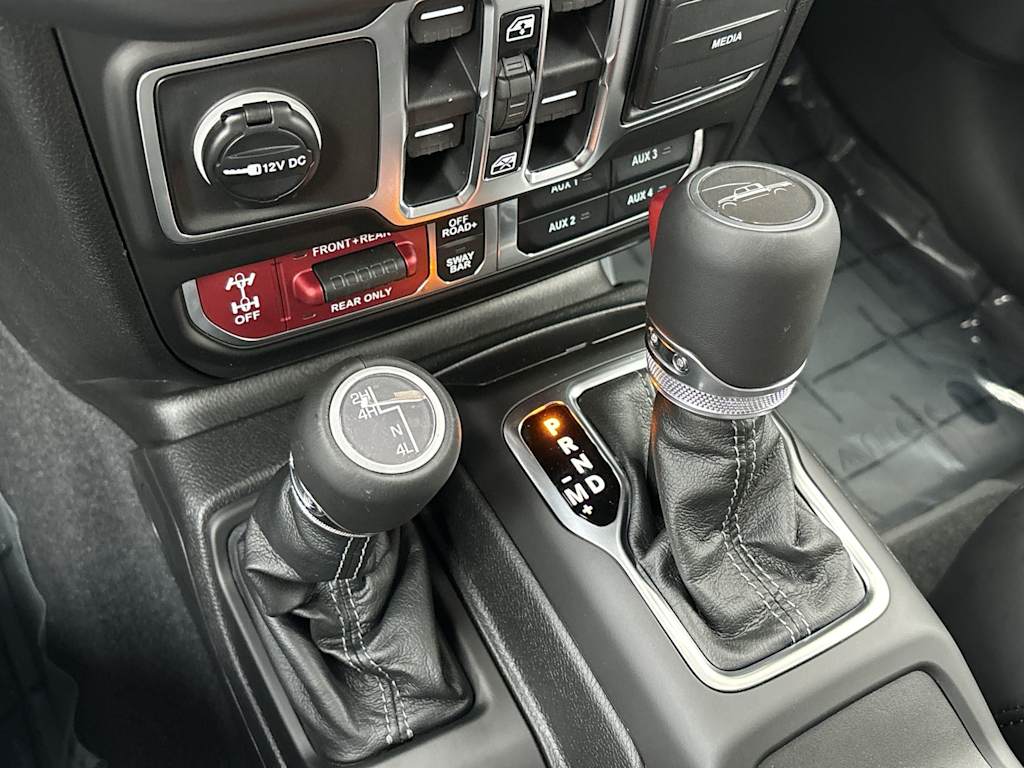 Thumbnail: 2026 Jeep Gladiator - 9